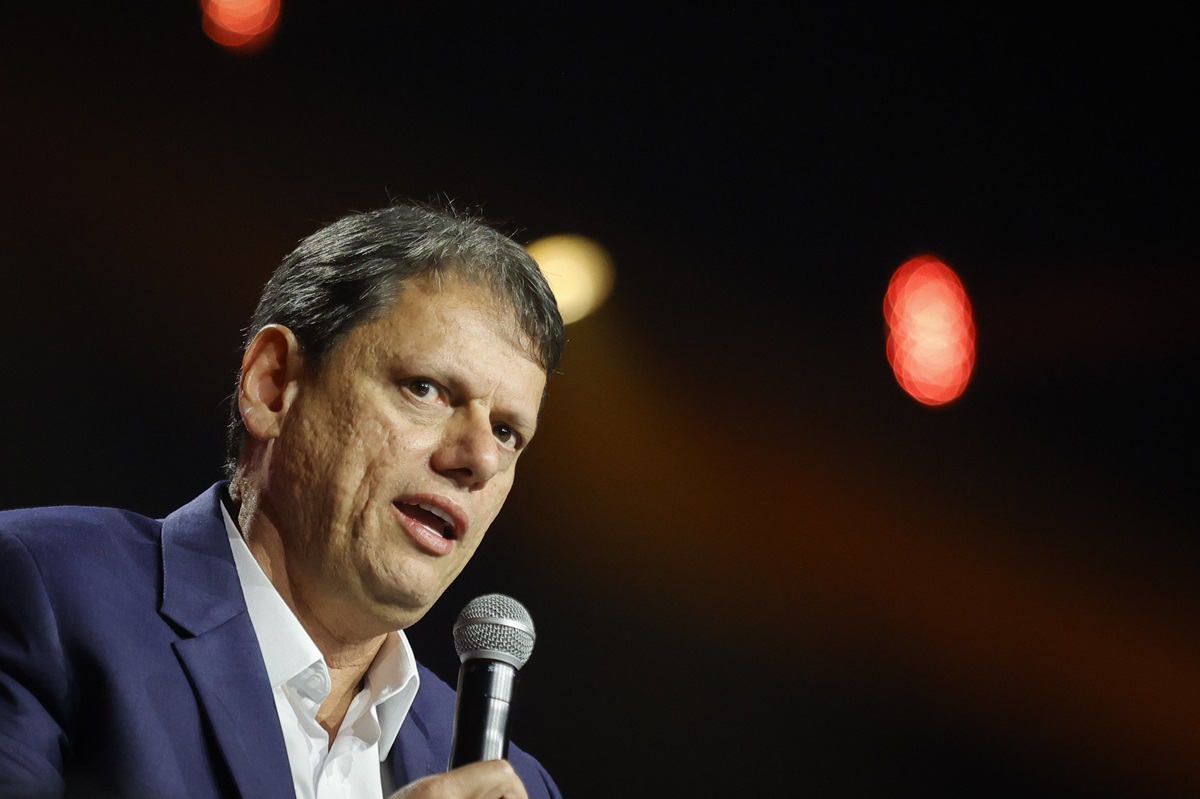 'Lente da ideologia': Tarcísio sobe o tom a deputados contrários à Lei Antifacção. Imagem: João Valério / Governo do Estado de SP