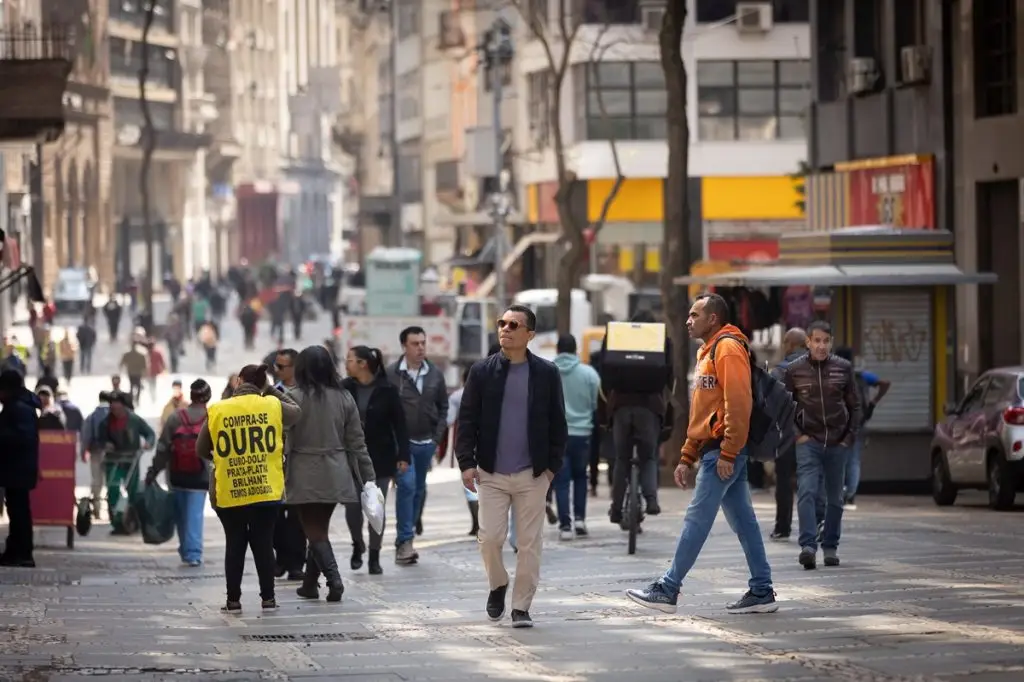 Trabalhadores desocupados têm queda de 30% em SP desde 2022. Imagem: Divulgação Governo de SP