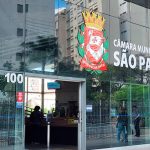 'Vale-peru' garante R$ 2.033 aos servidores da Câmara de SP. Imagem: Rede Câmara