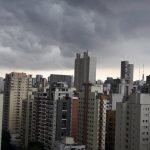 São Paulo ainda tem 26 mil imóveis sem luz após vendaval do dia 10. Imagem: Governo de SP