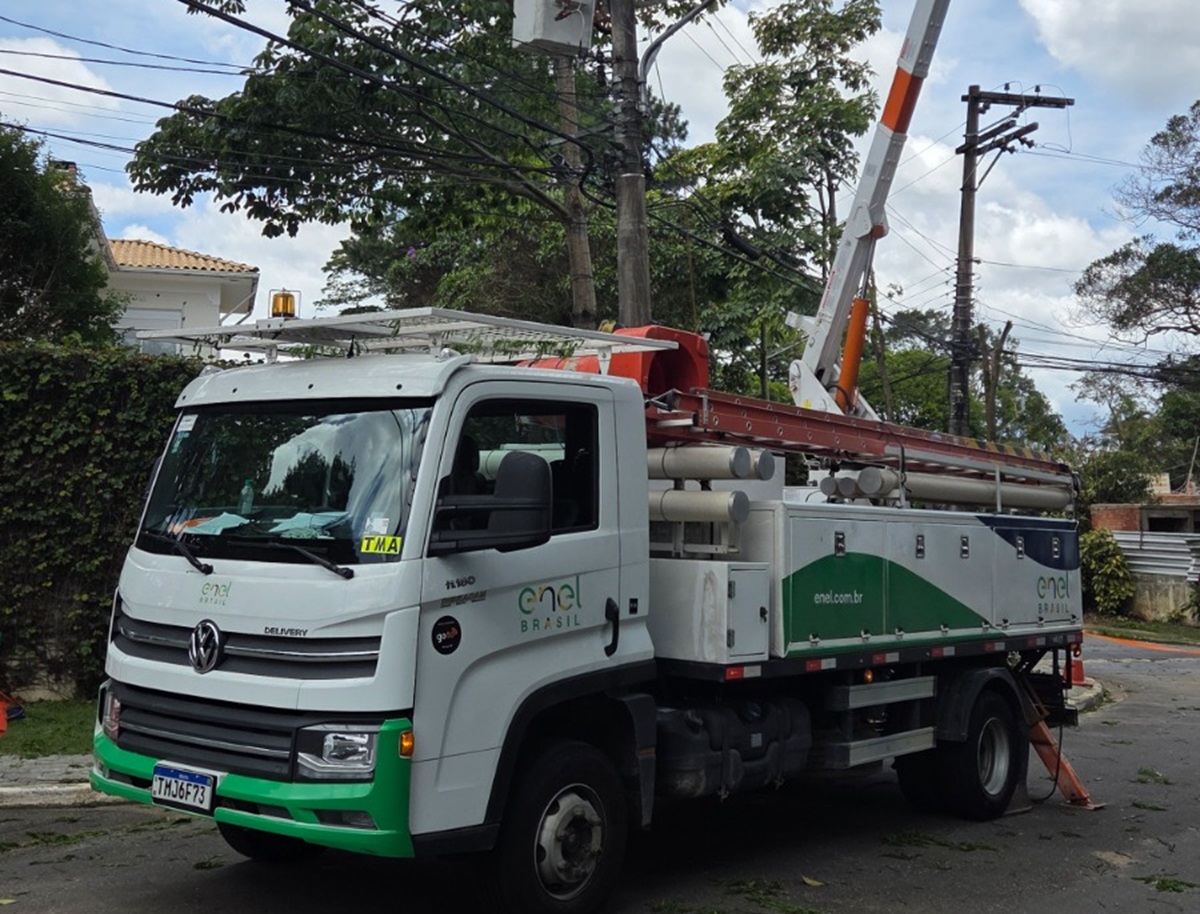Após ventania e caos, SP ainda tem 1,5 imóveis sem luz nesta quinta (11). Imagem: Divulgação Enel Após ventania e caos, SP ainda tem 1,5 imóveis sem luz nesta quinta (11). Imagem: Divulgação Enel