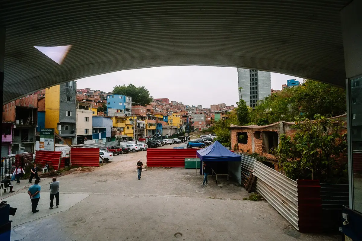 Paraisópolis: prefeitura promete R$ 1,6 bi para reestruturar região. Imagem: Leon Rodrigues/SECOM Paraisópolis: prefeitura promete R$ 1,6 bi para reestruturar região. Imagem: Leon Rodrigues/SECOM