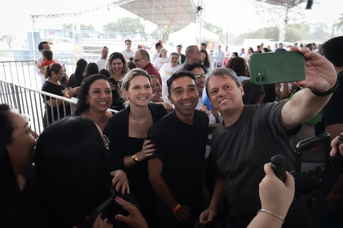 Tarcísio empata tecnicamente com Lula no 2º turno, diz Meio Ideia. Imagem: Rodrigo Dias/Governo do Estado de SP