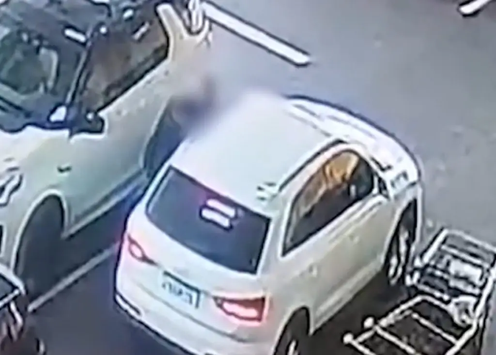 VÍDEO: Mulher de 51 anos é vítima de sequestro em supermercado. Imagem: Câmeras de Segurança/Reprodução