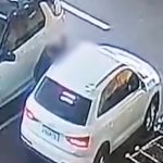 VÍDEO: Mulher de 51 anos é vítima de sequestro em supermercado. Imagem: Câmeras de Segurança/Reprodução