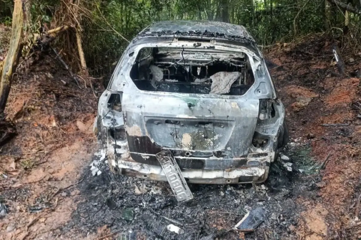 Onde está Fabrício Gomes? Cabo da PM some após discussão com traficante. Imagem: Divulgação Polícia Civil Onde está Fabrício Gomes? Cabo da PM some após discussão com traficante. Imagem: Divulgação Polícia Civil