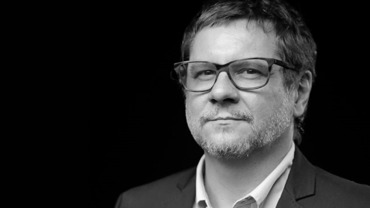 Adeus, Conrado Corsalette; velório do jornalista acontece nesta sexta (9). Imagem: Divulgação