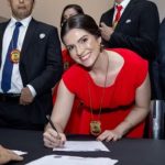 Raphaela Natali: delegada se forma é alvo de ofensa misógina na web. Imagem: Arquivo pessoal