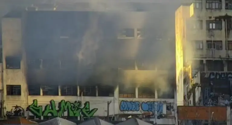 Incêndio na Zona Leste mata homem de 35 anos e bebê de 2 meses