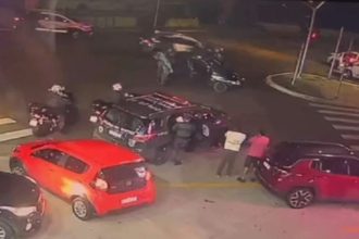 Briga de trânsito termina com jovem de 20 anos baleado em SP. Imagem: Reprodução