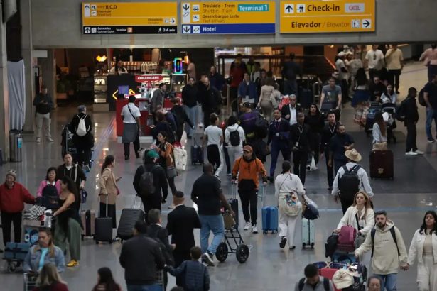 Aeroporto de Guarulhos cancela ao menos 14 voos por greve na Argentina. Imagem: Paulo Pinto/Agência Brasil