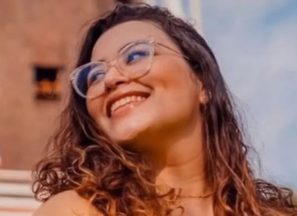 'Estou vivendo um pesadelo', diz mãe de Juliana, intoxicada na piscina. Imagem: Arquivo pessoal 'Estou vivendo um pesadelo', diz mãe de Juliana, intoxicada na piscina. Imagem: Arquivo pessoal