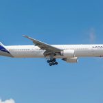 Avião da Latam interrompe decolagem e assusta passageiros. Imagem: Divulgação Latam - diariosp.com.br Avião da Latam interrompe decolagem e assusta passageiros. Imagem: Divulgação Latam