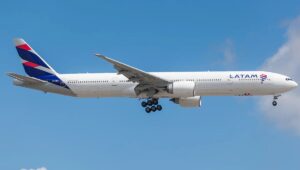 Avião da Latam interrompe decolagem e assusta passageiros. Imagem: Divulgação Latam