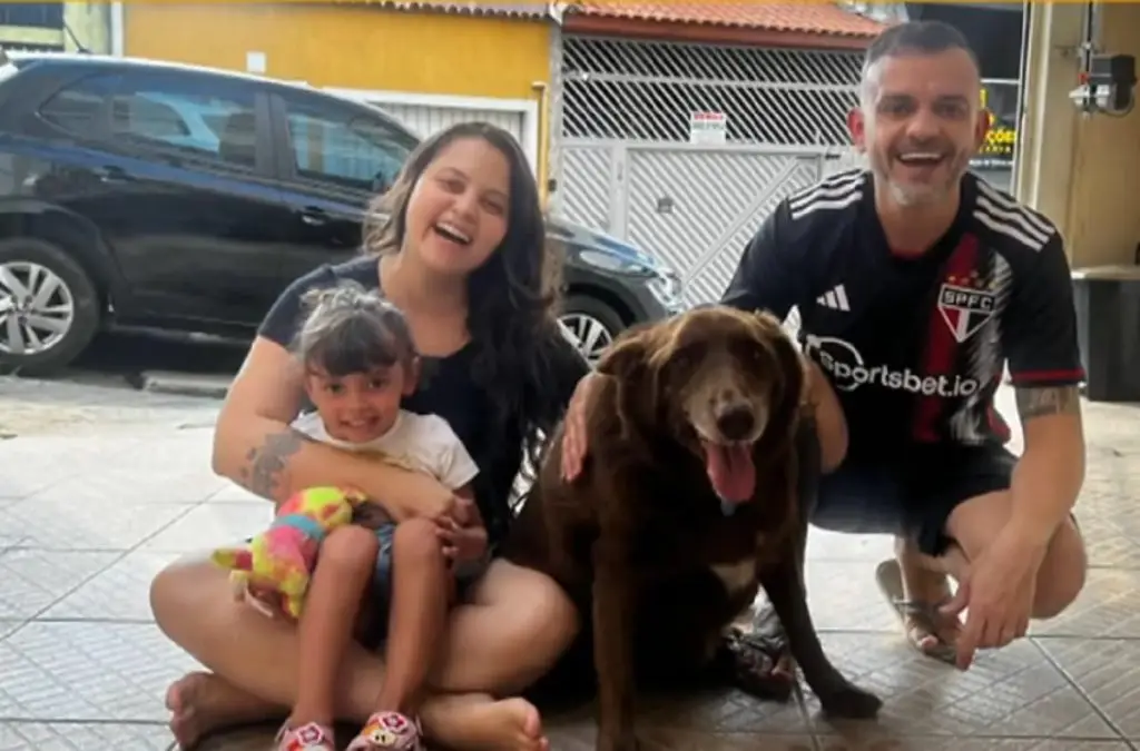 'Eu só peço justiça', diz Letícia, uma das vítimas da piscina contaminada. Imagem: Reprodução