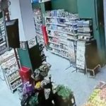 Supermercado em SP é alvo de ladrões e 8 viram reféns. Imagem: Reprodução