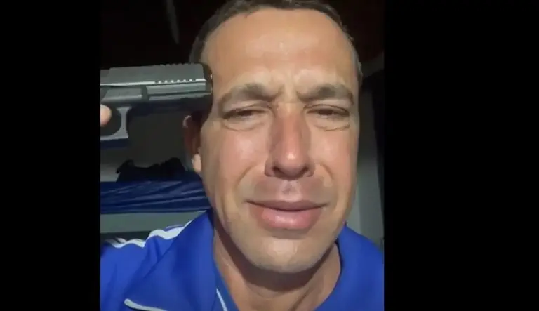 Tenente-Coronel Neto, marido de Gisele, fez vídeo com arma na cabeça