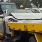 Porsche atinge CrossFox na Marginal Tietê e motorista foge. Imagem: Reprodução TV Globo