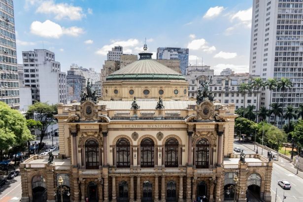 SP abre inscrição para programa de cultura com bolsa de R$ 1.400. Imagem: Divulgação Theatro Municipal