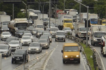 Trânsito em SP tem 1.054 km de congestionamento e bate recorde. Imagem: Valter Campanato/Arquivo/Ag. Brasil