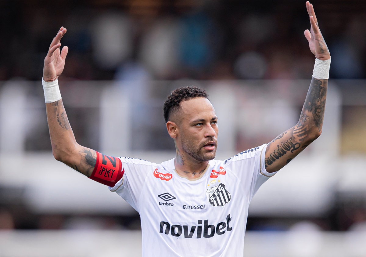 Neymar fora da Copa 2026: ainda há esperança? Confira. Imagem: Raul Baretta/Santos FC