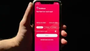 Aplicativo Bradesco fica fora do ar neste domingo e atrapalha clientes. Imagem: Divulgação Bradesco