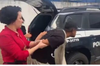 Cozinheiro é preso em shopping sob acusação de violentar colegas. Imagem: Divulgação Polícia Civil