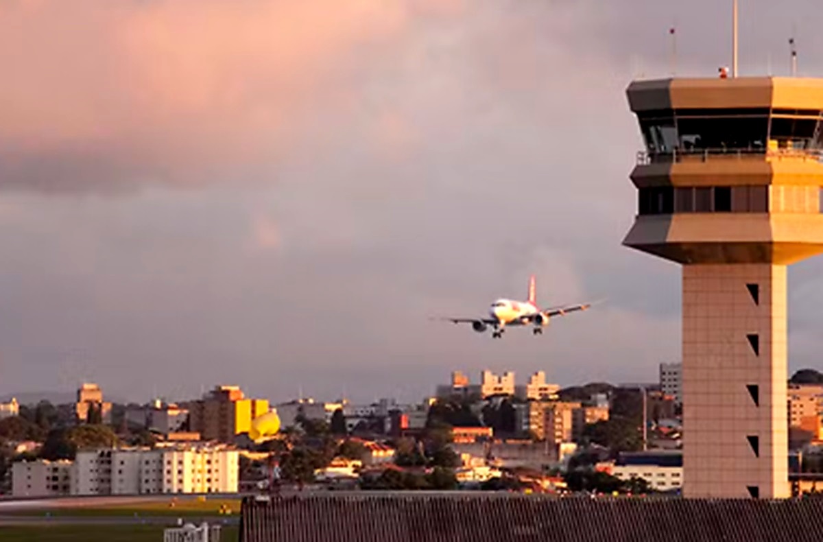 Homem invade área proibida no aeroporto de Congonhas e é preso. Imagem: Divulgação FAB