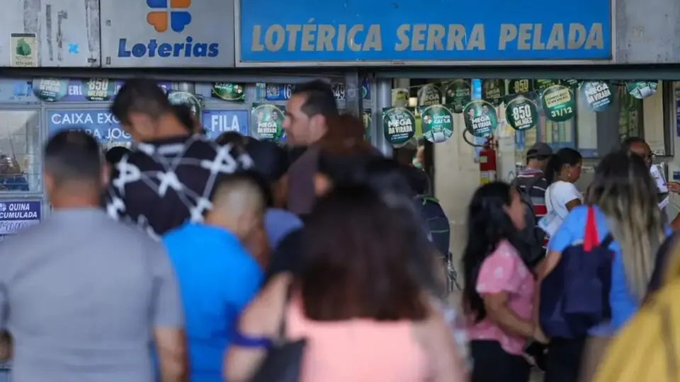 Mega-Sena 3008 pode multiplicar aposta simples em 10 milhões. Imagem: Fabio Rodriguez Pozzebom/Agência Brasil