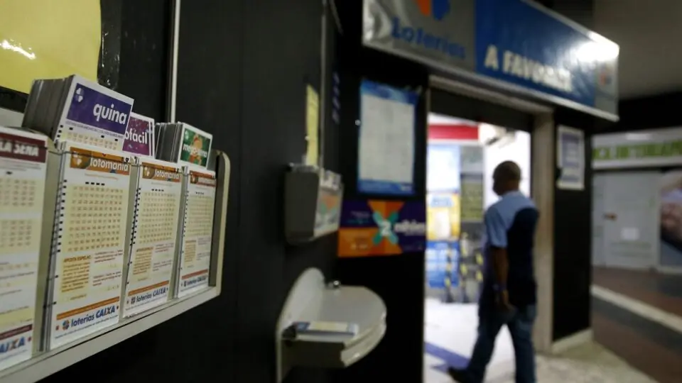 Lotomania 2902: quanto rende 6,7 mi em renda fixa. Imagem: Tania Rego/Ag. Brasil