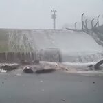 Muro de Congonhas desaba, mas aeroporto segue funcionando 6 Muro de Congonhas desaba, mas aeroporto segue funcionando. Imagem: Reprodução