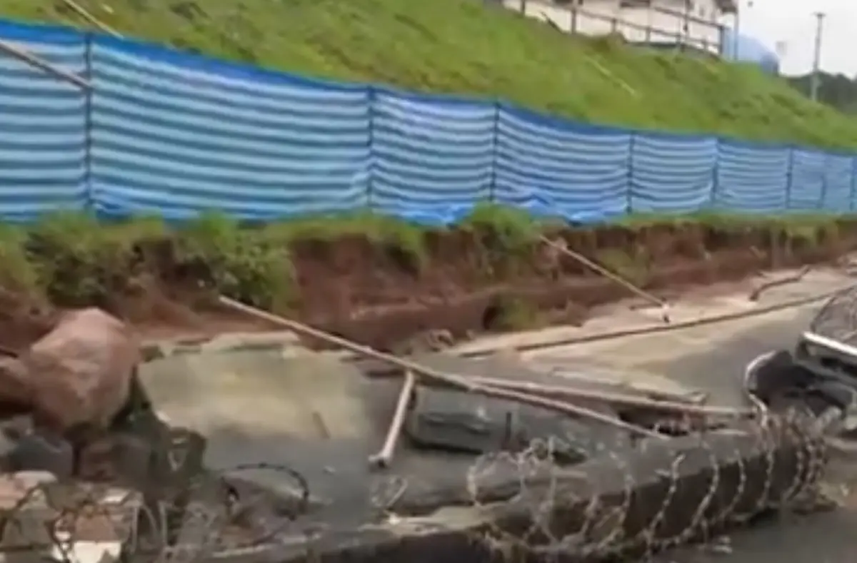 Muro de Congonhas desaba, mas aeroporto segue funcionando. Imagem: Reprodução