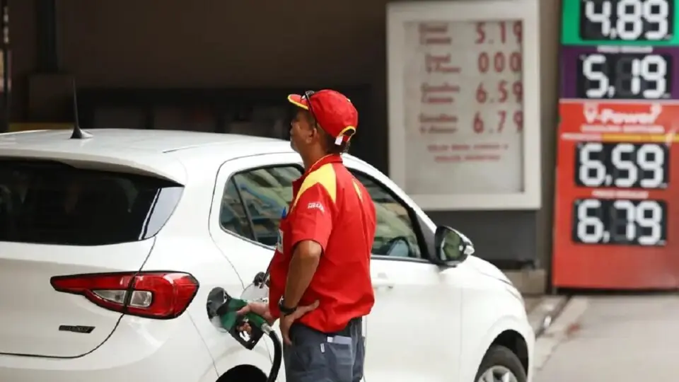 Por que tudo vai encarecer com o petróleo 40% mais alto em março. Imagem: Rovena Rosa/Ag. Brasil