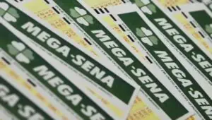 Mega-Sena 2992: ainda dá tempo de apostar hoje? Veja o horário limite. Imagem: Marcello Casal Jr/Agência Brasil