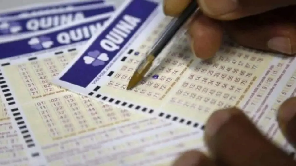 Ninguém acerta a Quina há 10 concursos — o que está acontecendo? Imagem: Agência Brasil